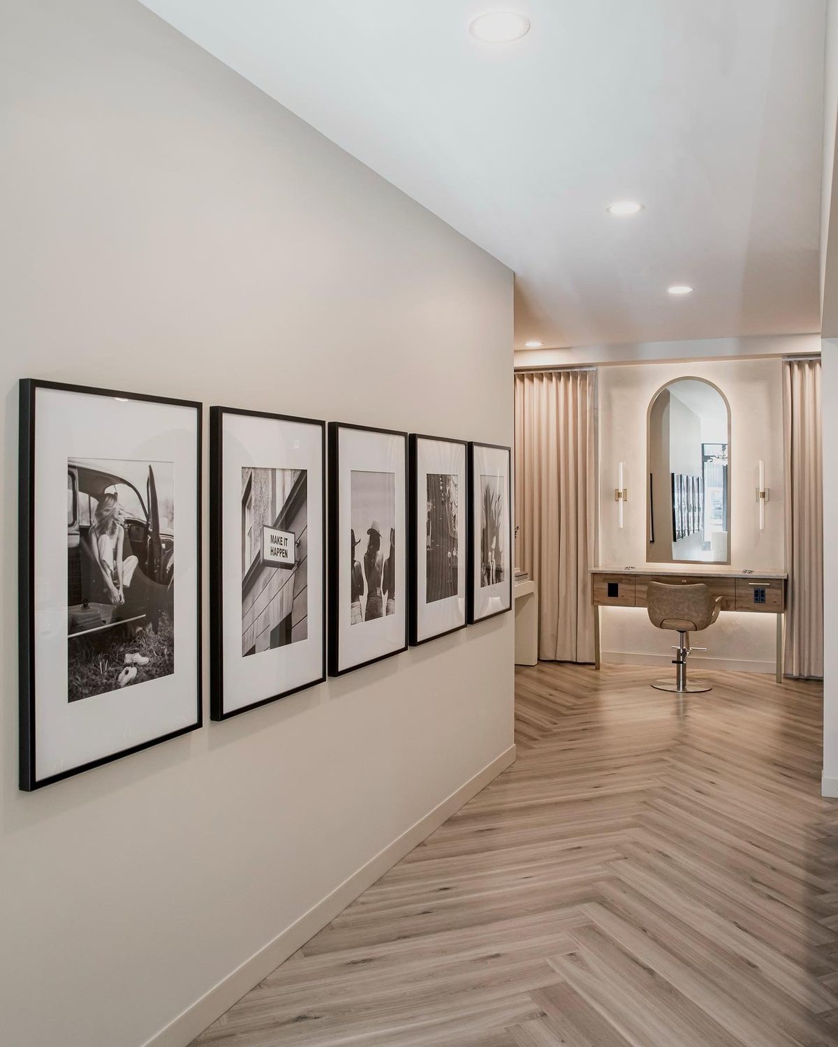 Farhana Premji - Salon Decor